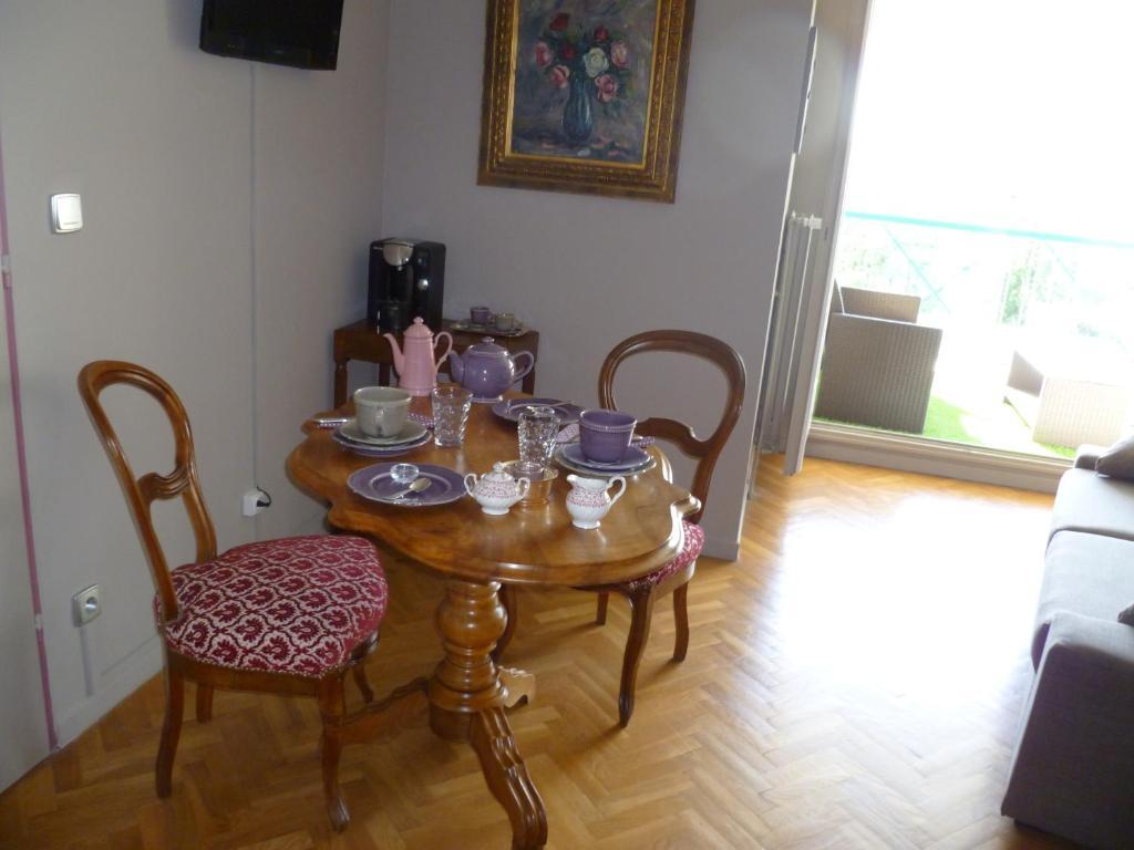 Le Bellini Bed & Breakfast Lyon Ruang foto